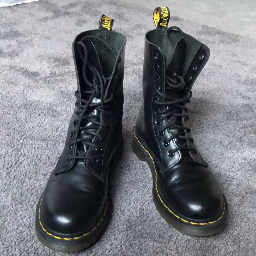 Dr Martens 1490 Smooth